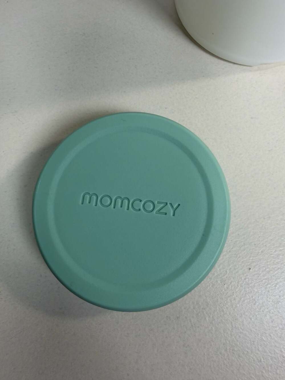 Momcozy CM01 Portable Breast Milk Cooler - Picture 2 of 5